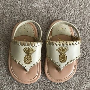 LIKE NEW: Baby Jack Rogers- my first jacks- size 3